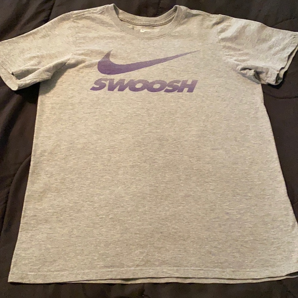 Nike Gray T-Shirt Boy Large